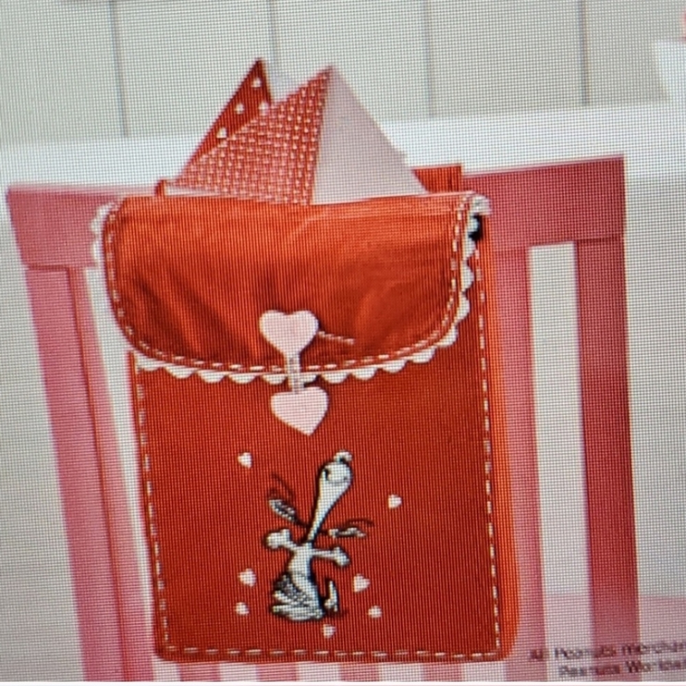 Pottery Barn Valentine Snoopy Peanuts Mailbox Chairbacker - Picture 4 of 5